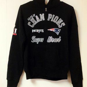 Womens (juniors?) NFL New England Patriots Super Bowl LI Sweatshirt NWT Size M